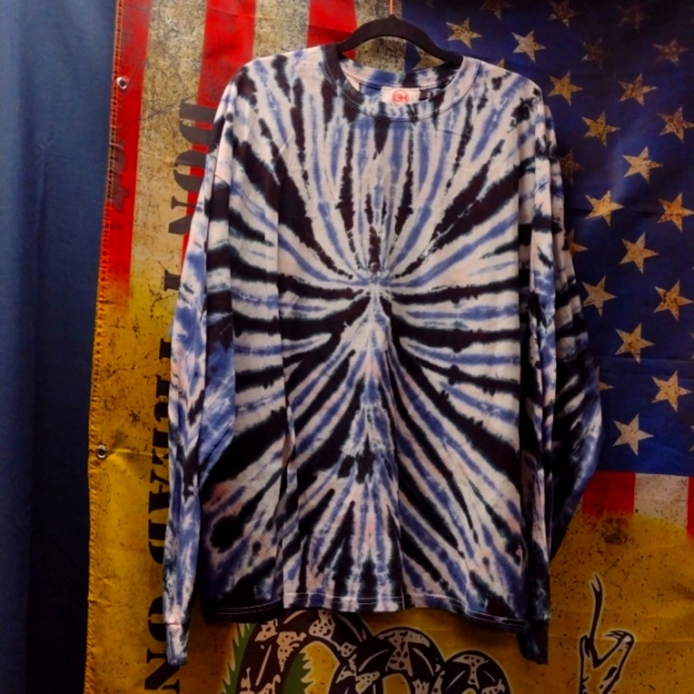 Long sleeve Tye dye shirt